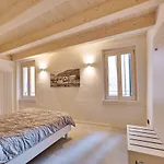 Apartmentsgarda - Residenza Mercanti Διαμέρισμα *