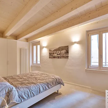Apartmentsgarda - Residenza Mercanti Garde