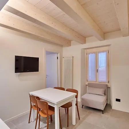 Apartman Apartmentsgarda - Residenza Mercanti Garda