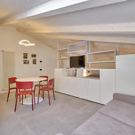 Apartman Apartmentsgarda - Residenza Mercanti