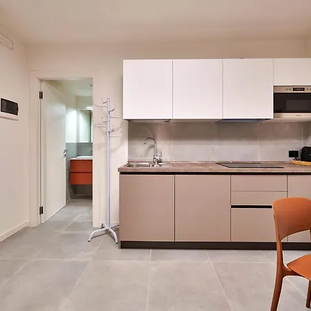Apartmentsgarda - Residenza Mercanti Garda (Verona)
