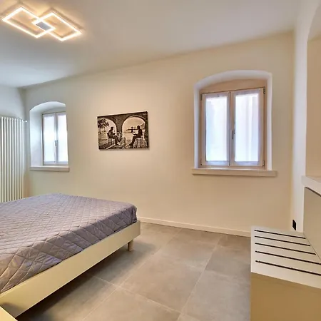 Apartmentsgarda - Residenza Mercanti Apartment *