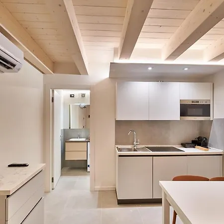 Apartmentsgarda - Residenza Mercanti Apartment *